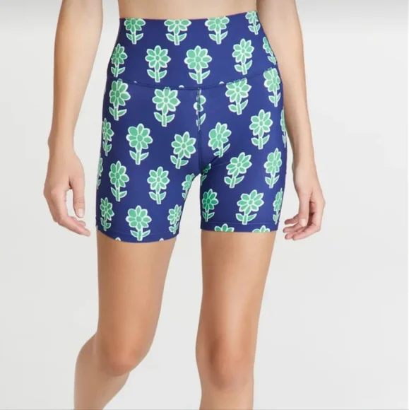 RHODE - Short & Top - Picture 5 of 10